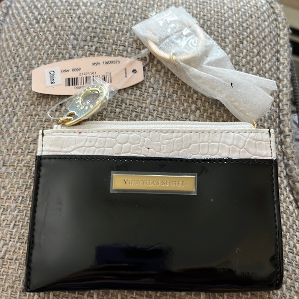 NWT - Victoria's Secret Keychain Coin Pouch & Card Holder in Black & White